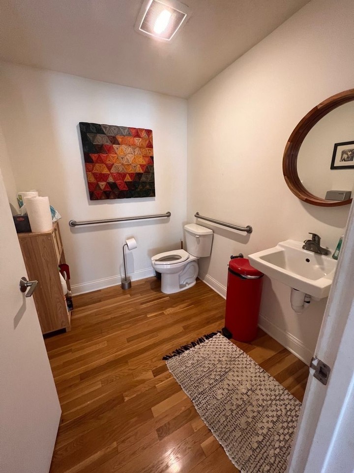 1408 CCBN, LLC 1408 W Lake St. - Photo 5 of 7