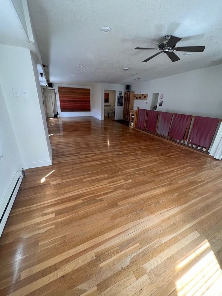 1408 CCBN, LLC 1408 W Lake St. - Photo 2 of 7