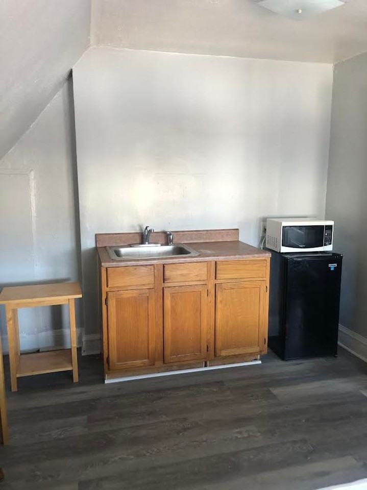 902 S. 25th St, Milwaukee, WI 53204 - Photo 3 of 7