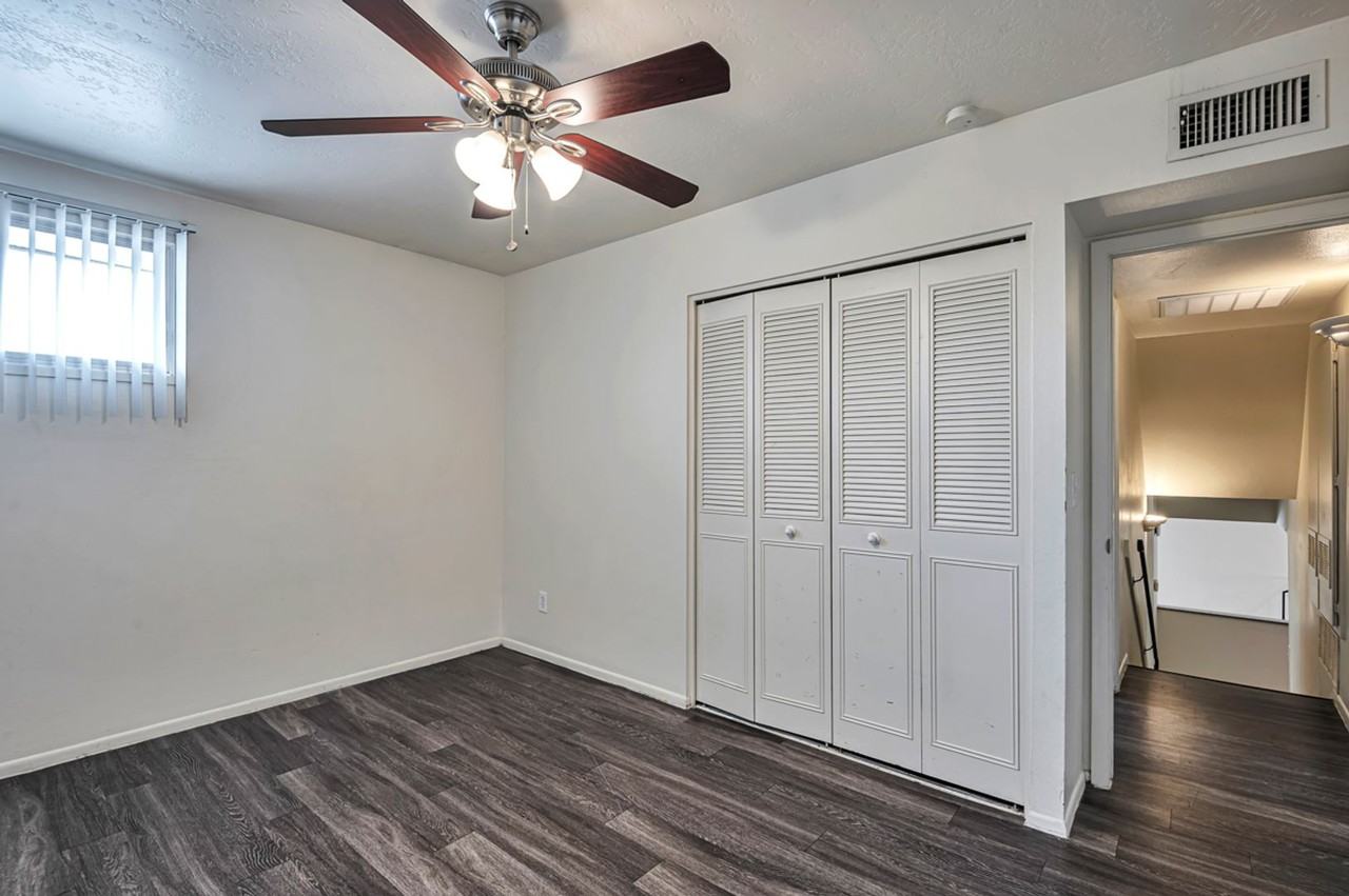 1025 E Manhatton Dr - Photo 5 of 29