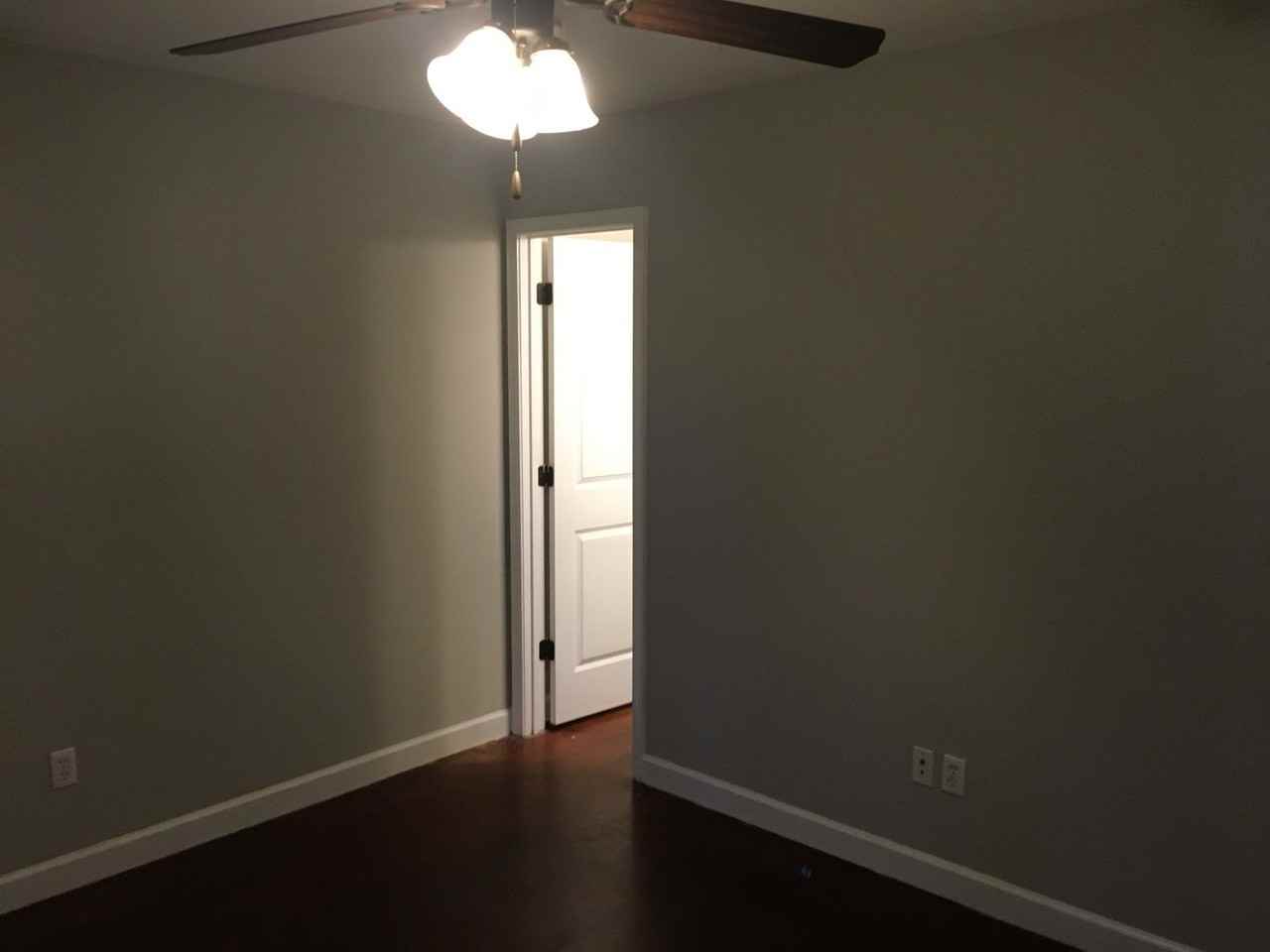 325 Countryview Cv - Photo 4 of 11