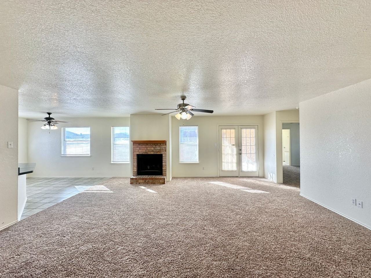 2102 Basalt Dr - Photo 2 of 34