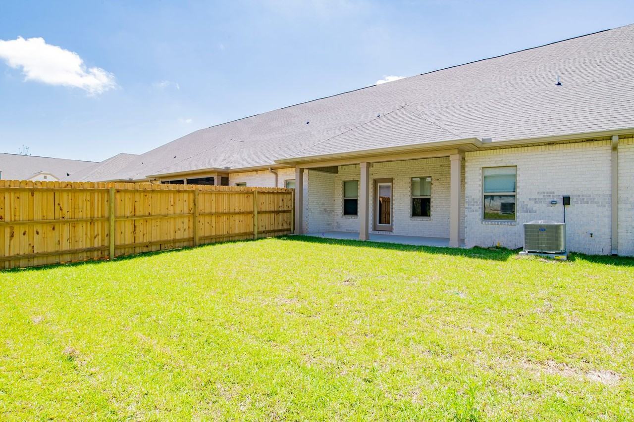 714 Canary Ct - Photo 7 of 17