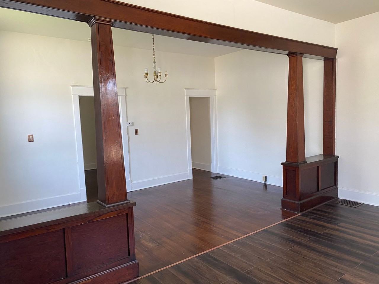 534 Easton St - Photo 3 of 8