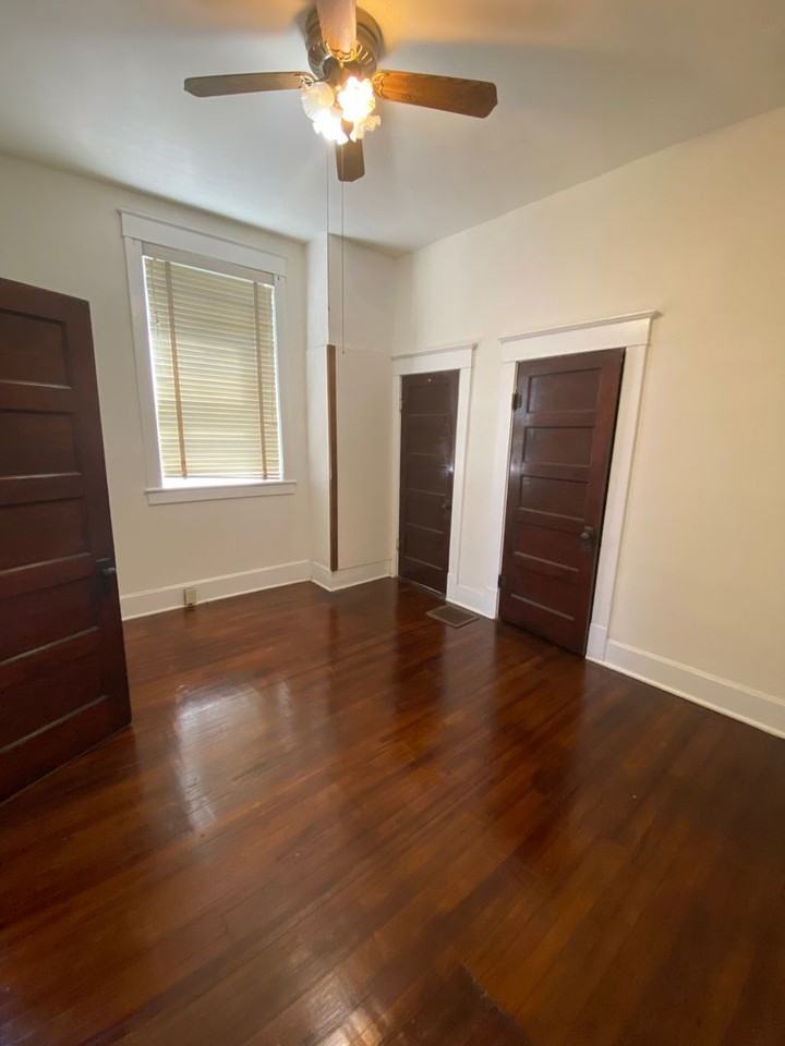 534 Easton St - Photo 5 of 8