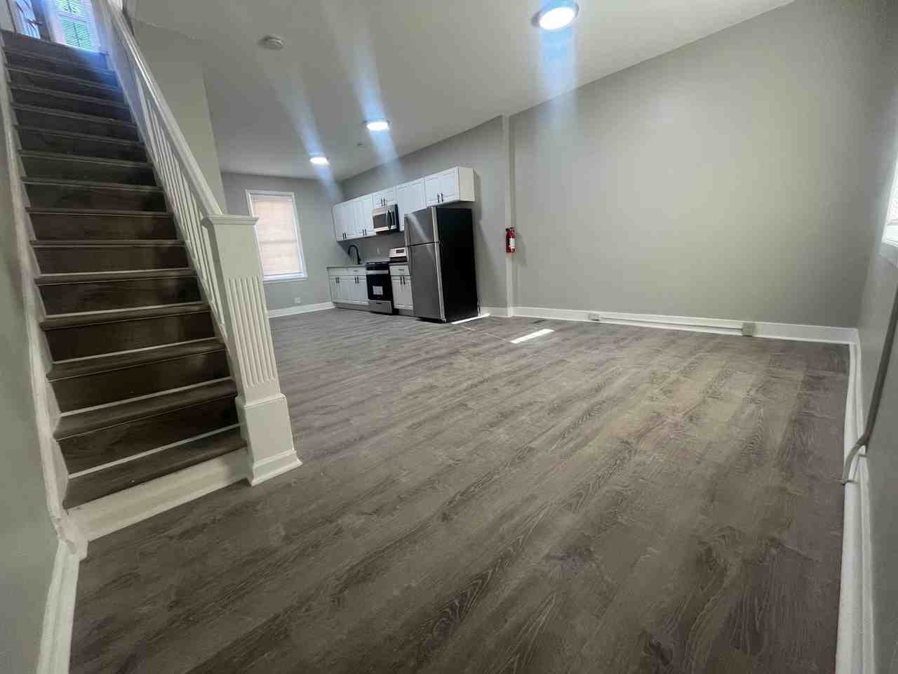 713 Grant St - Photo 2 of 13