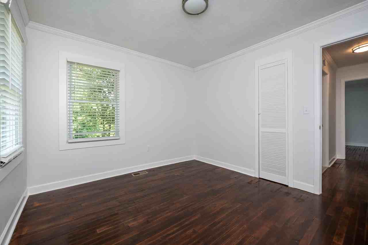 111 Mount Eustis St - Photo 6 of 15