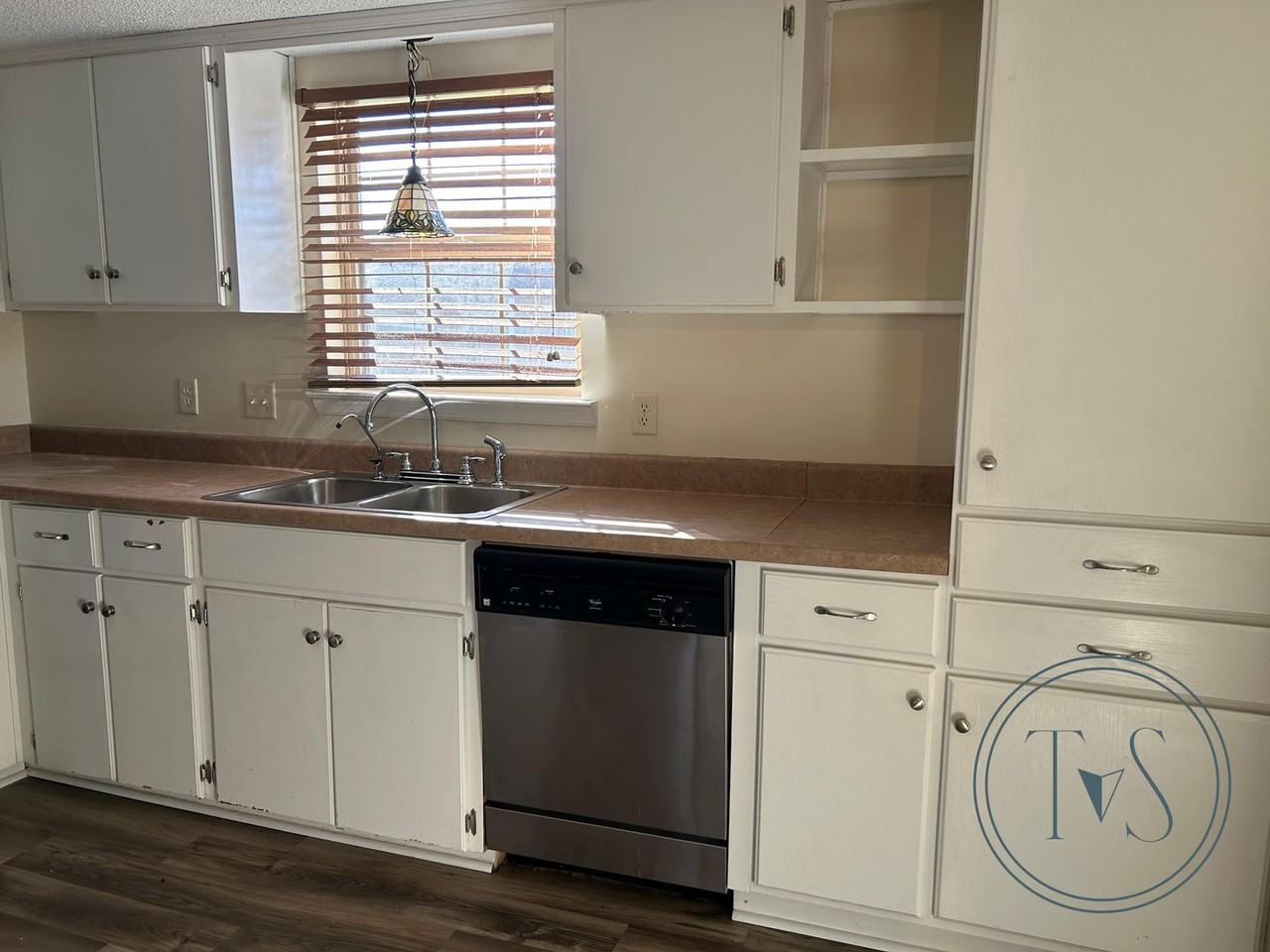 196 Wayfair Ln - Photo 5 of 14