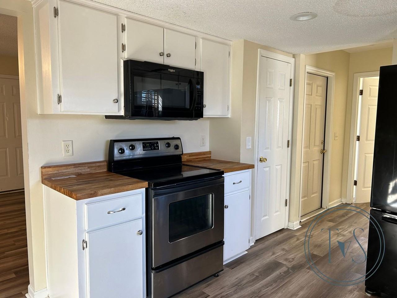 196 Wayfair Ln - Photo 6 of 14