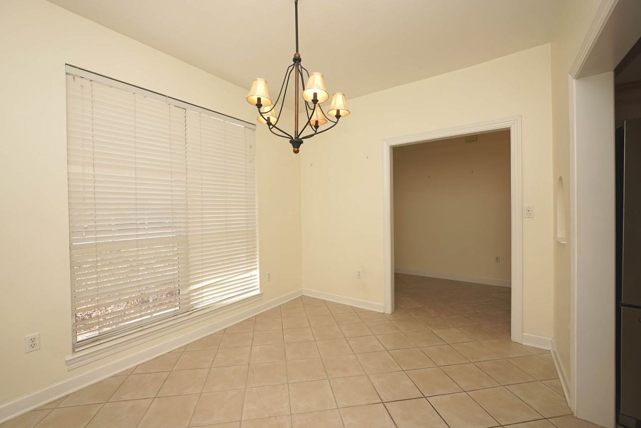 1703 Ingrid Ct - Photo 6 of 40