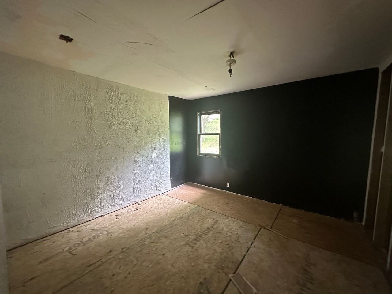 211 Killarney Dr - Photo 3 of 27