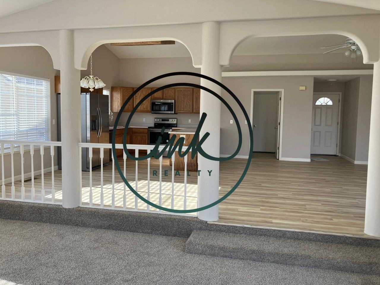 414 Dog Leg Dr - Photo 4 of 11