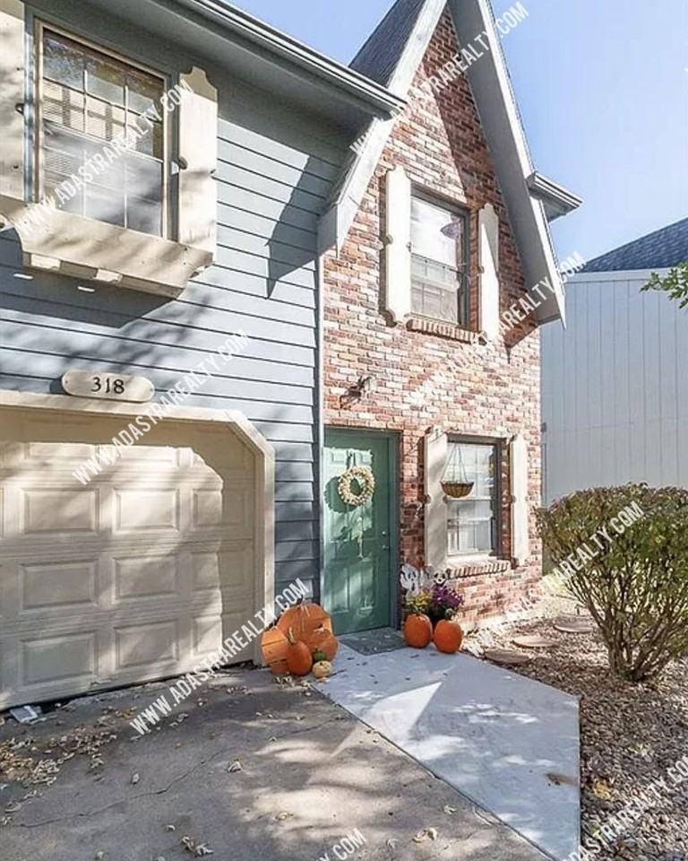 318 Birch Ln - Photo 6 of 14