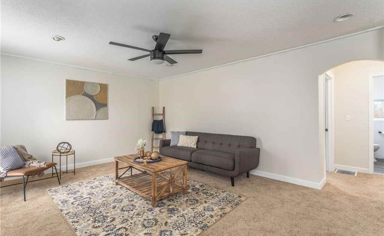 2405 Darrow Rd - Photo 4 of 11