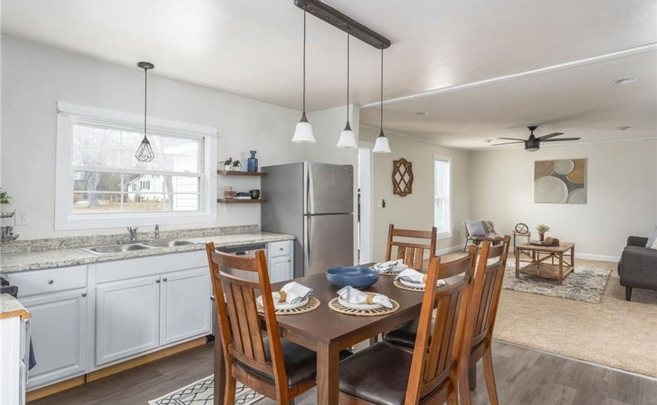 2405 Darrow Rd - Photo 7 of 11