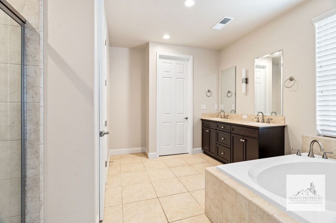 1857 E Via Bella Ave - Photo 6 of 10