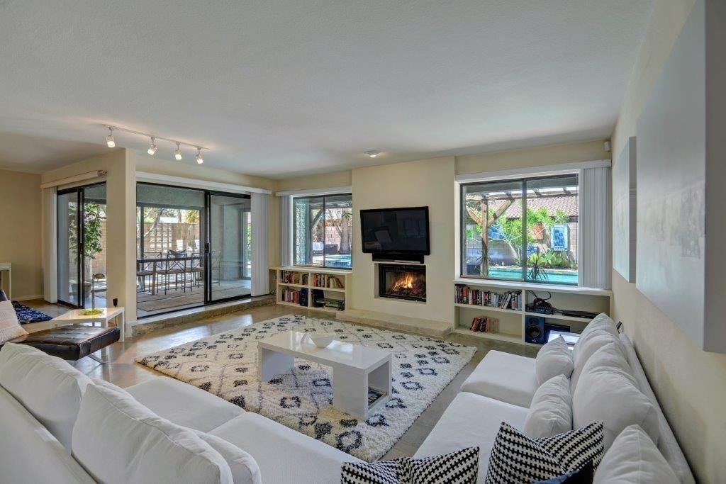 67410 Garbino Rd - Photo 4 of 33