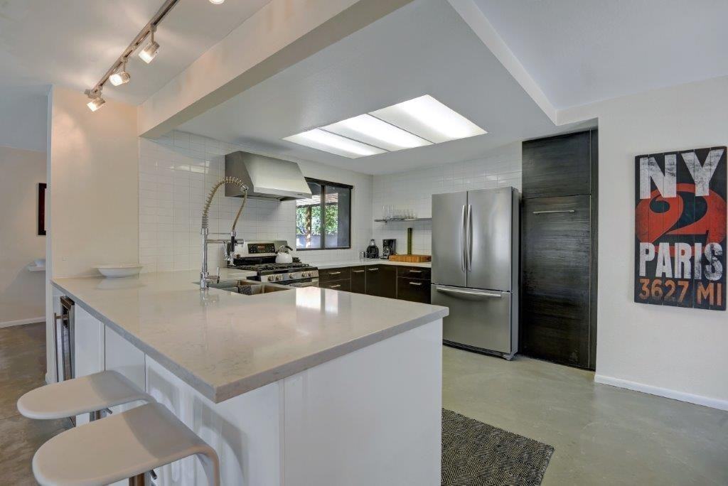 67410 Garbino Rd - Photo 6 of 33