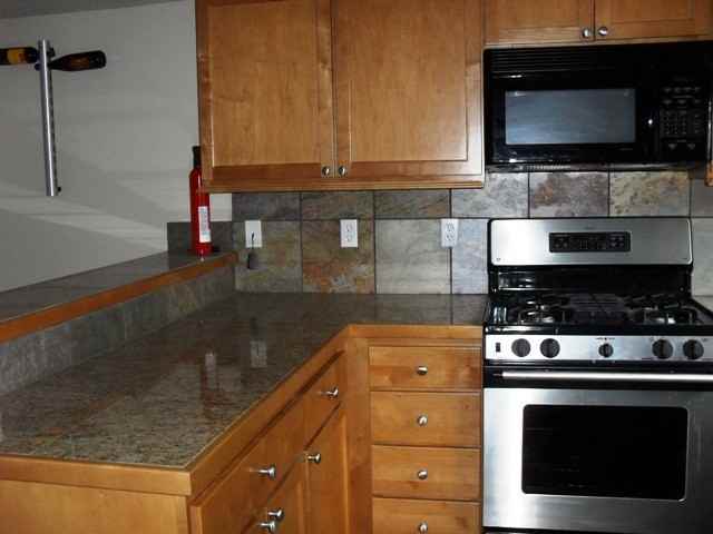 1806 14th Ave - Photo 3 of 13