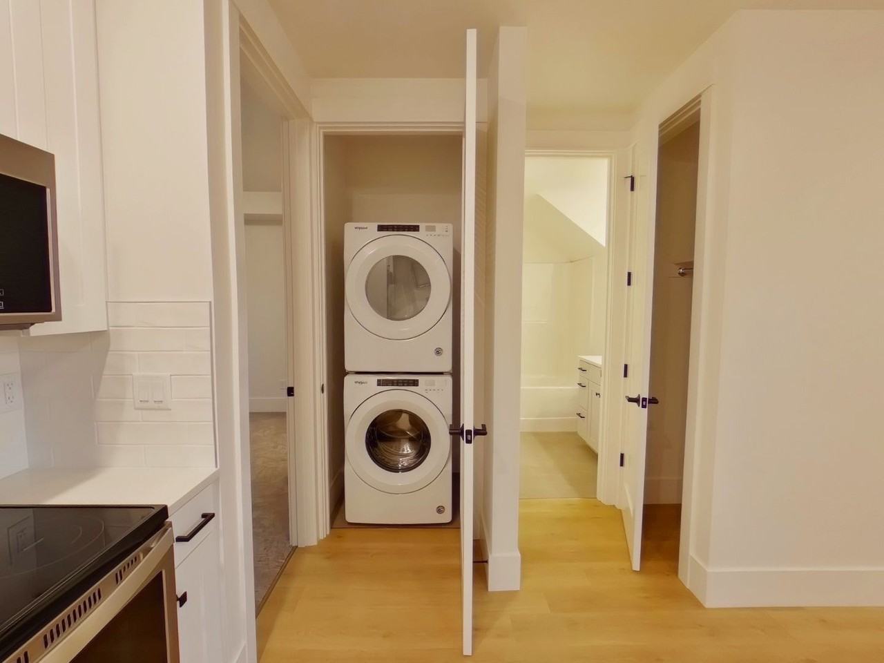 381 E 17th Ave - Photo 7 of 29