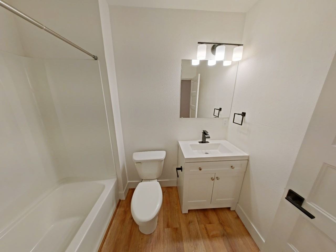 1877 Harris St - Photo 4 of 15