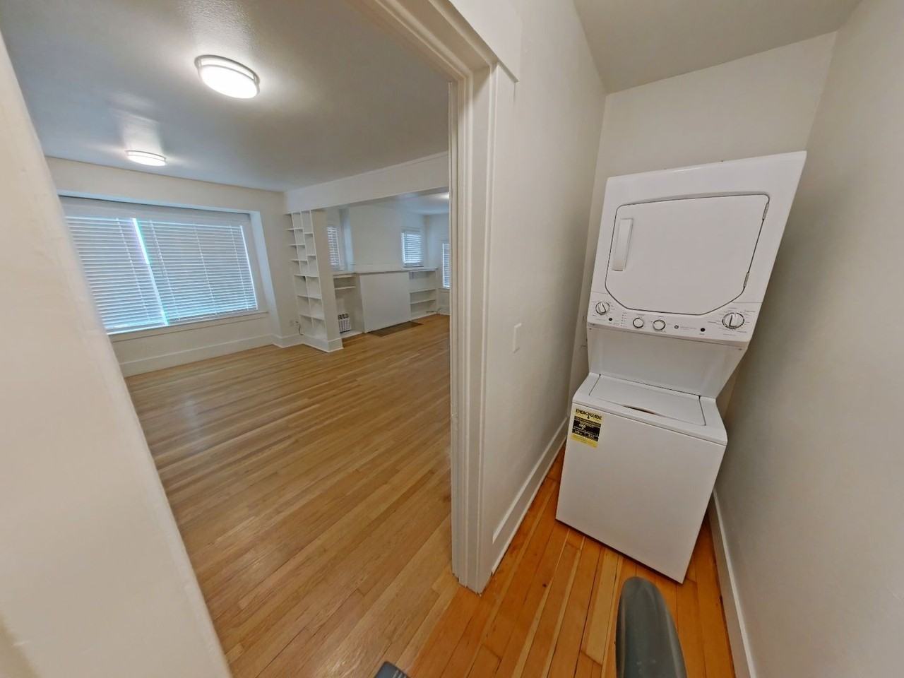 1877 Harris St - Photo 5 of 15