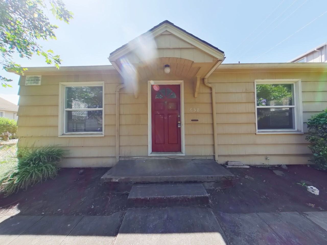 658 E 17th Ave - Photo 2 of 14