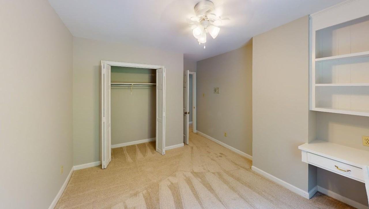6619 Bunker Hill Cir - Photo 4 of 16