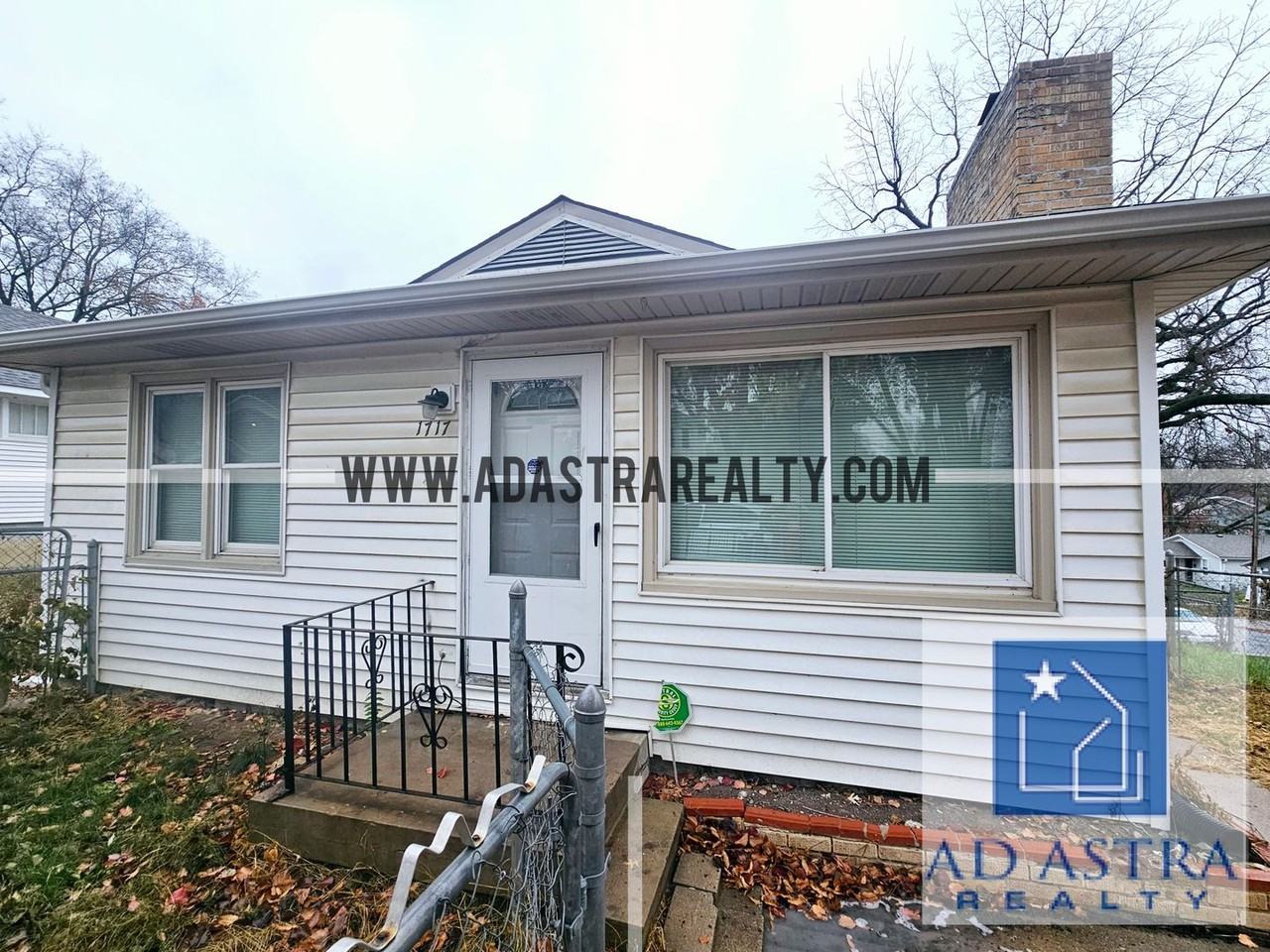 1717 S Arlington Ave - Photo 2 of 18