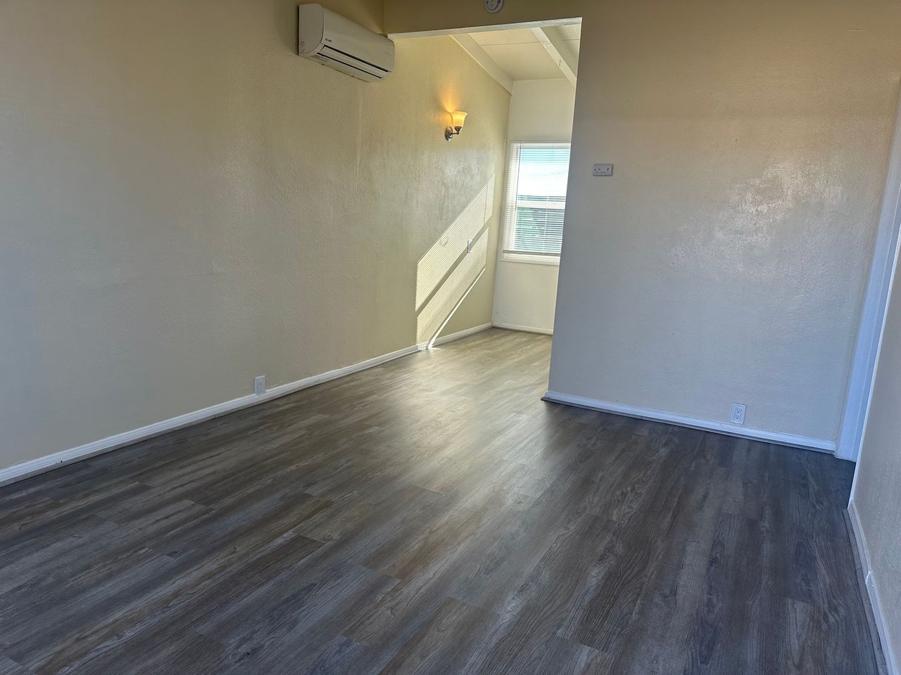 2841 B Street - Photo 2 of 23