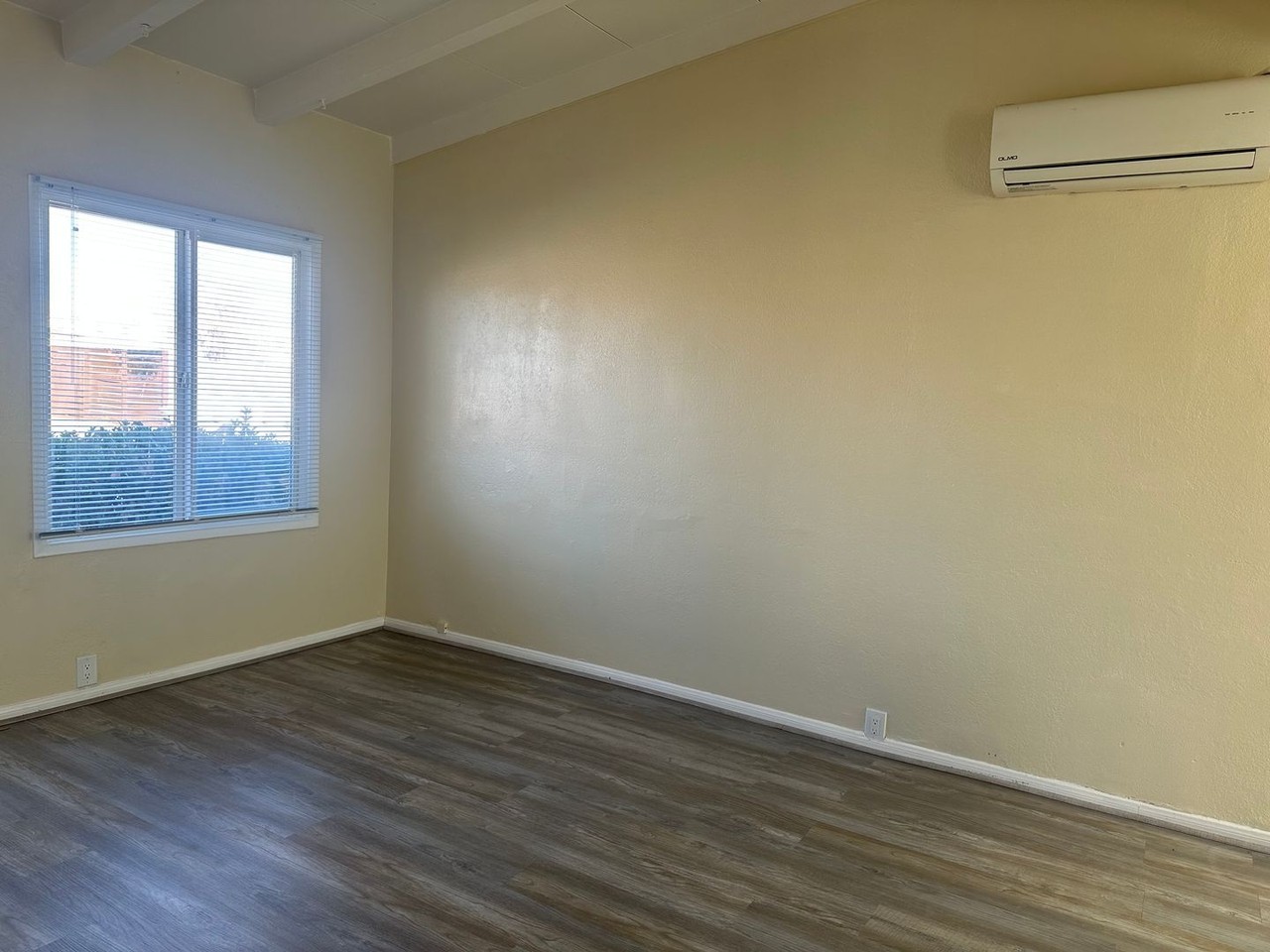 2841 B Street - Photo 4 of 23