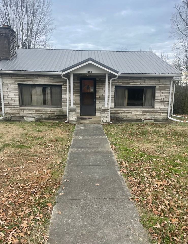 1053 Carding Machine Rd - Photo 2 of 20