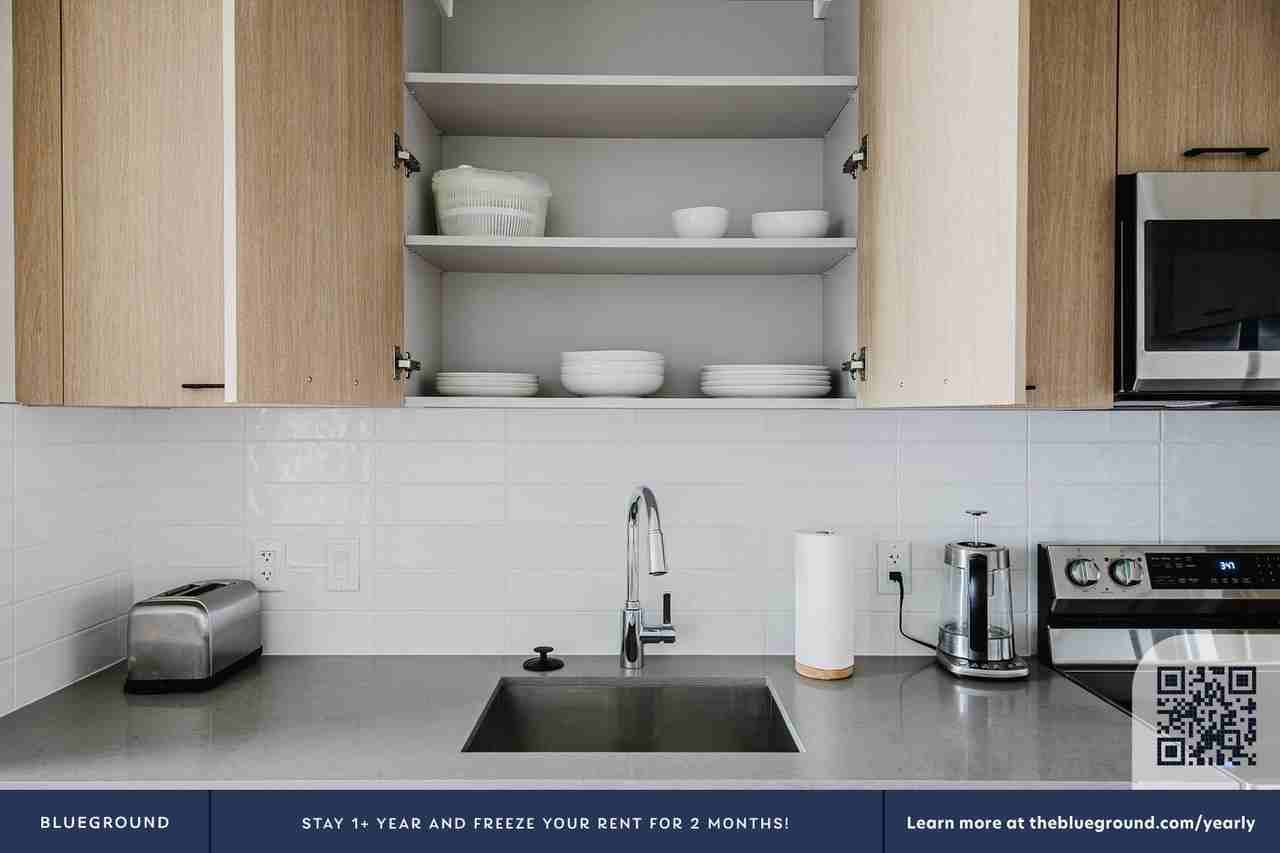 3811 Shipping Ave #125 - Photo 7 of 36