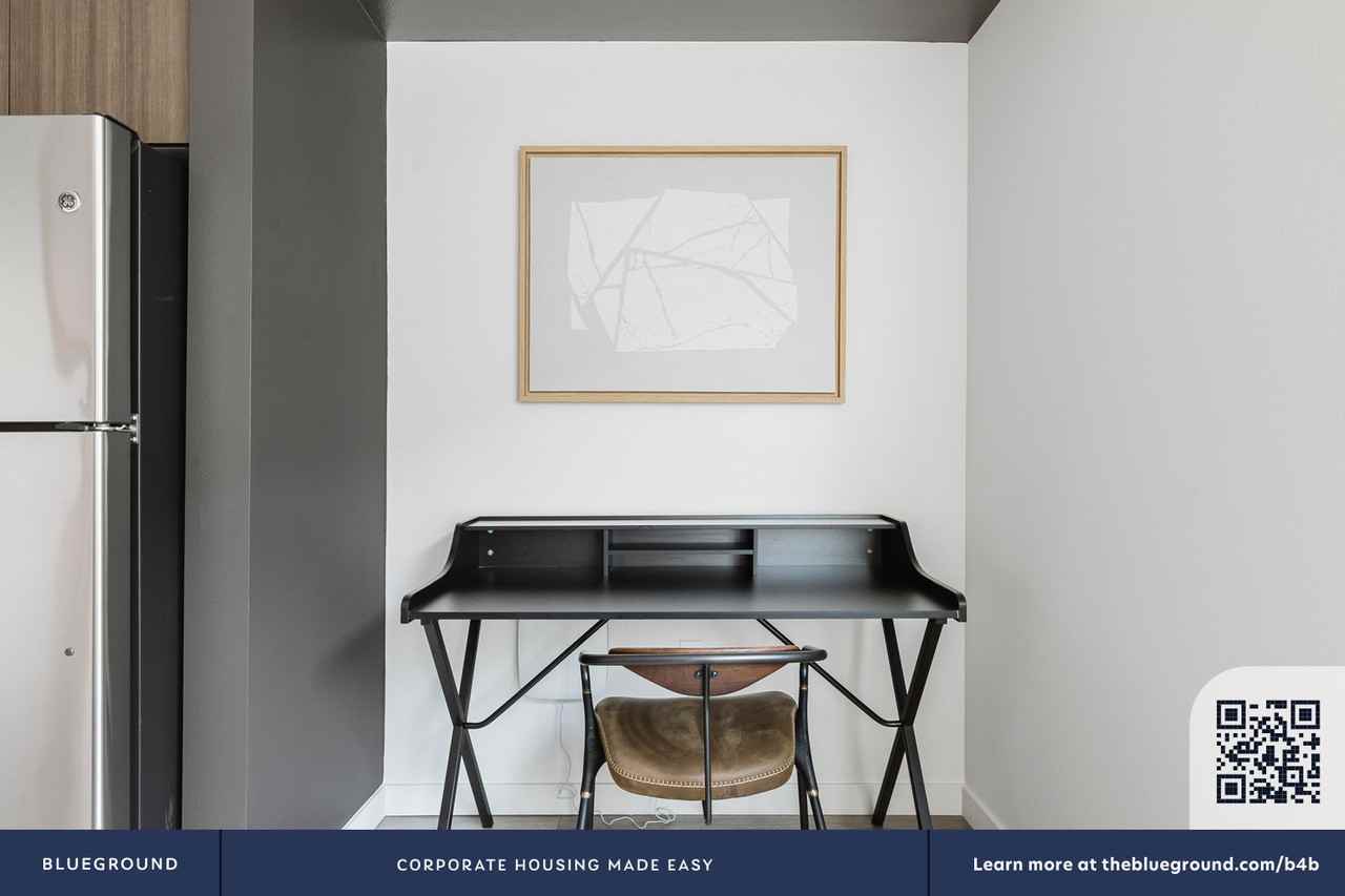 1530 Belmont Avenue - Photo 5 of 17