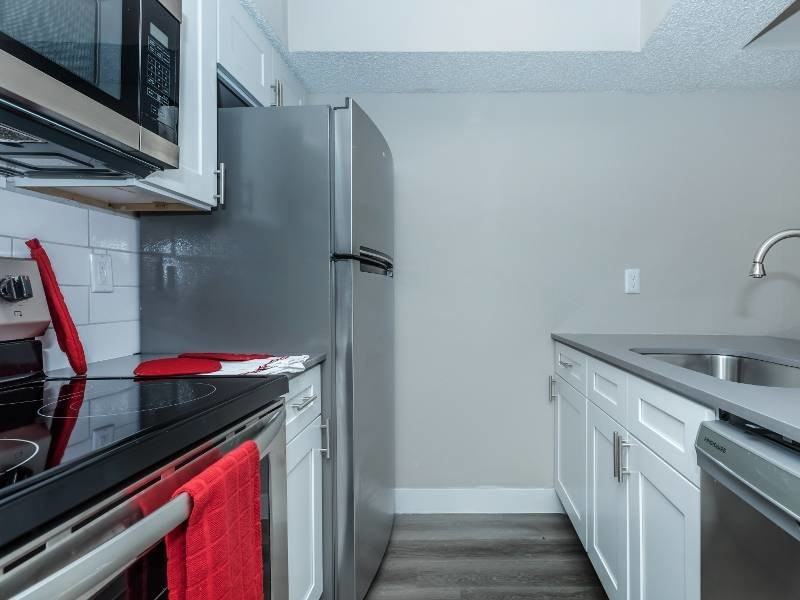 Villas on Rosemeade East - Photo 5 of 85