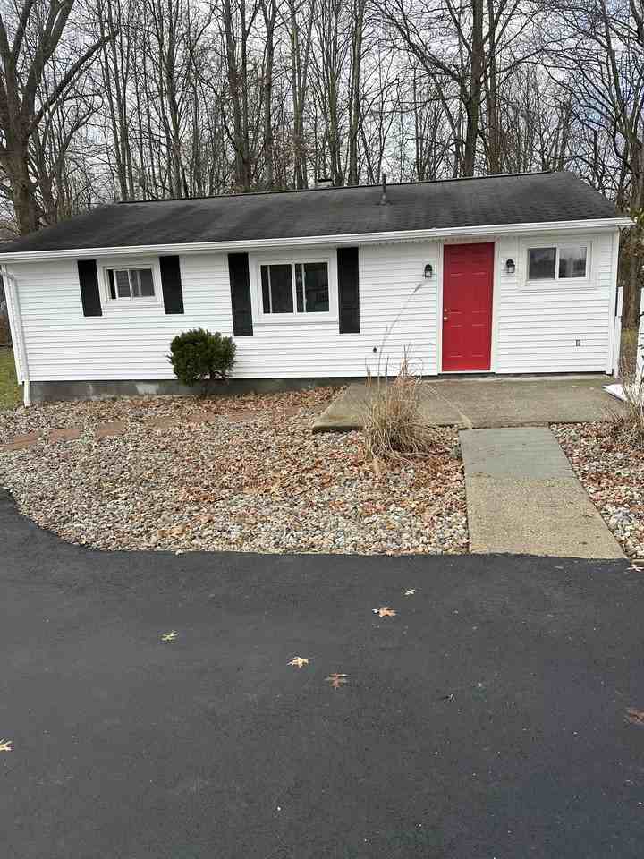 17447 Warren Ave #NA - Photo 3 of 13