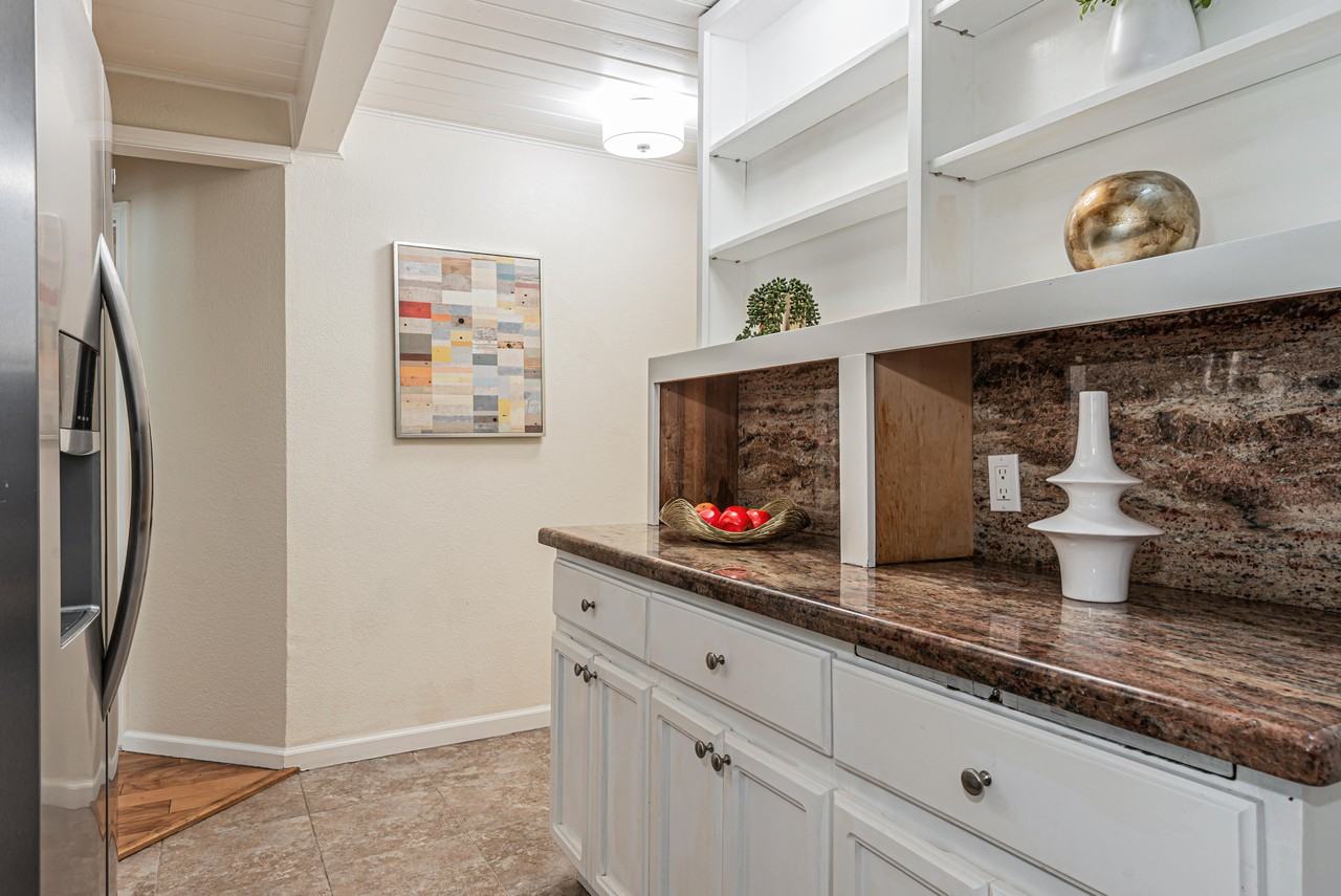 370 Hamilton Ave #101 - Photo 5 of 15
