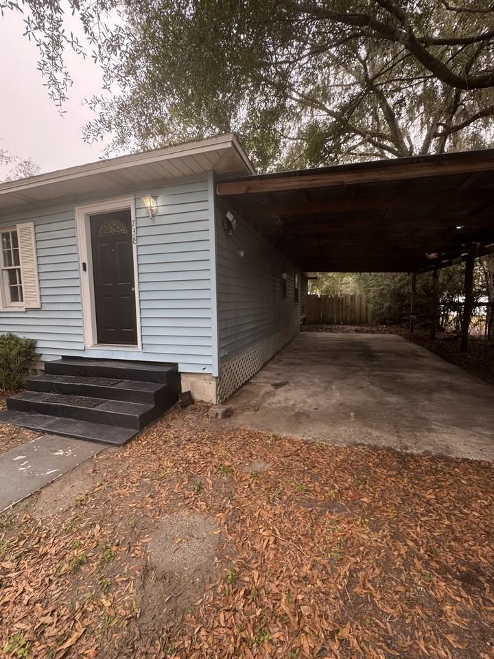 738 Nw 24th Ave #NA - Photo 3 of 20