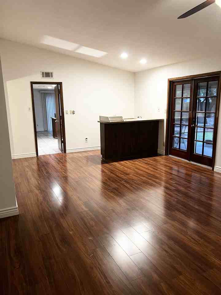 2730 S Alta Vis #NA - Photo 4 of 15