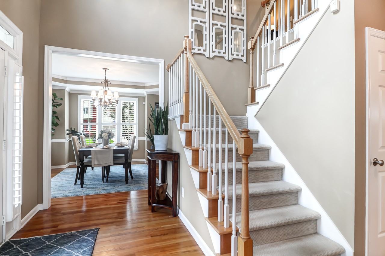 1250 Abercorn Trce #NA - Photo 5 of 50