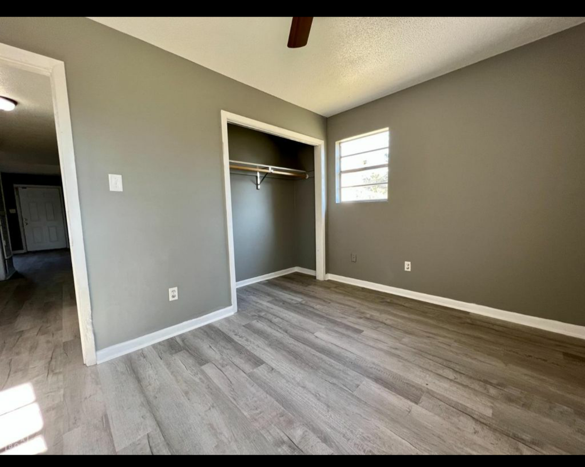 3505 Fairview Dr #NA - Photo 6 of 8