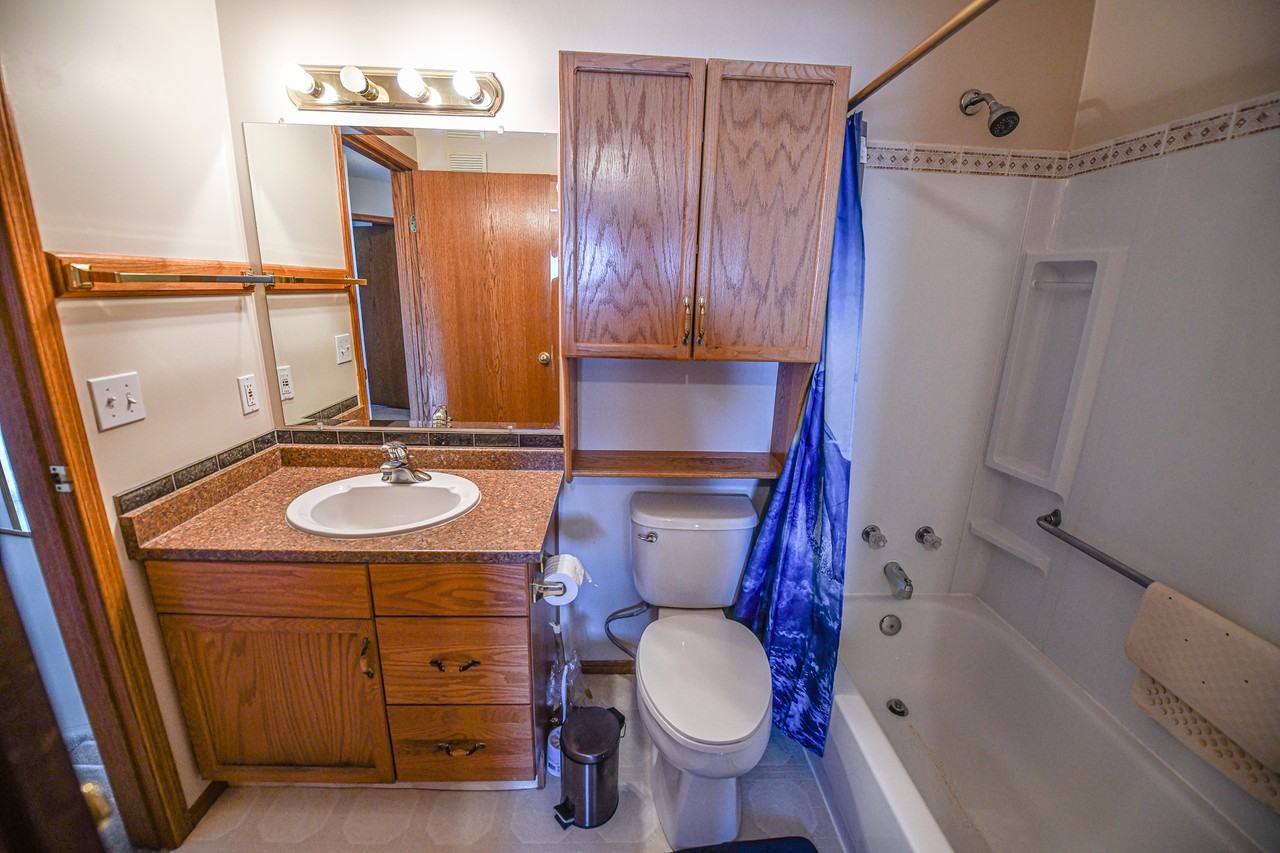 9706 126 Ave - Photo 4 of 15