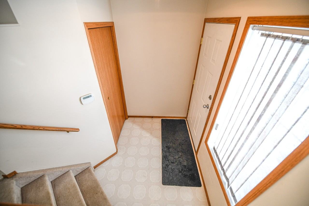 9706 126 Ave - Photo 6 of 15