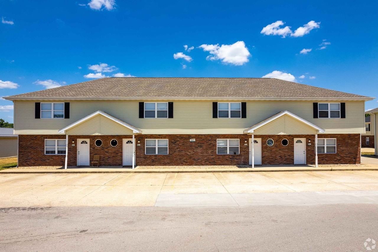 Pointe at Waynesville - Photo 7 of 50