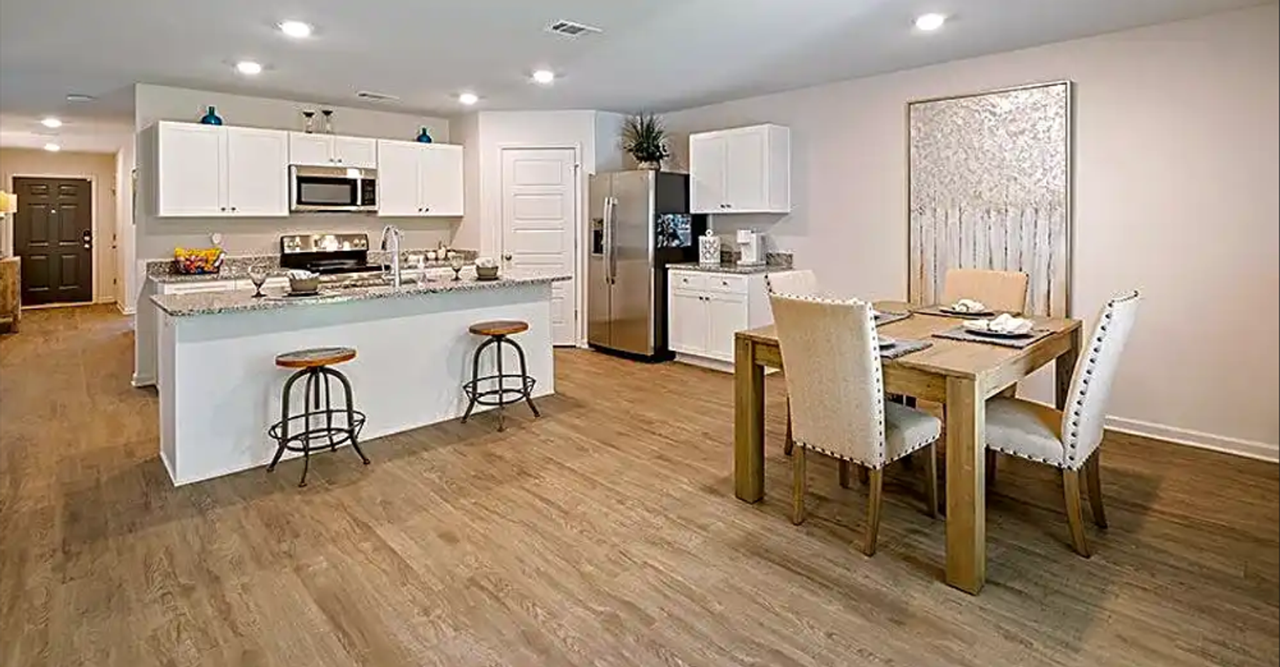 8001 Westwood Circle - Photo 2 of 50