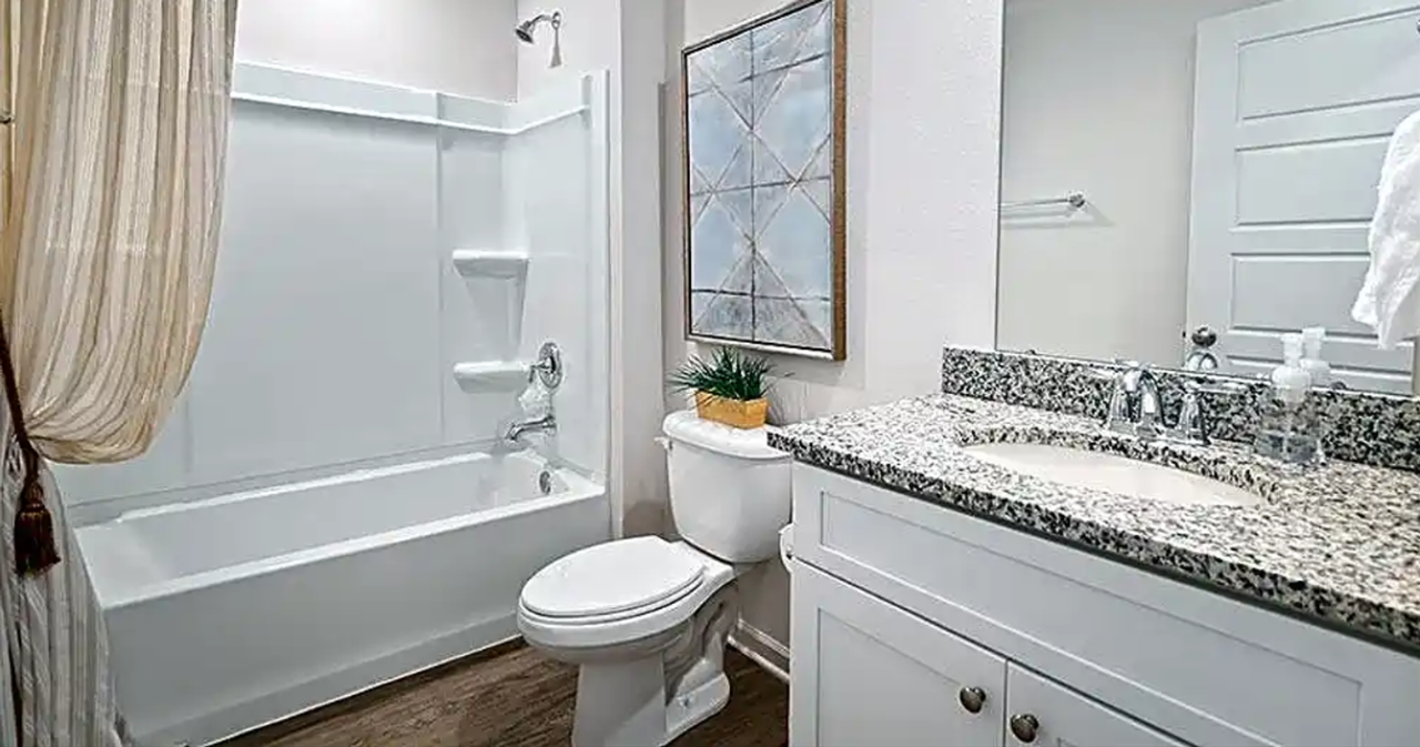 8001 Westwood Circle - Photo 5 of 50