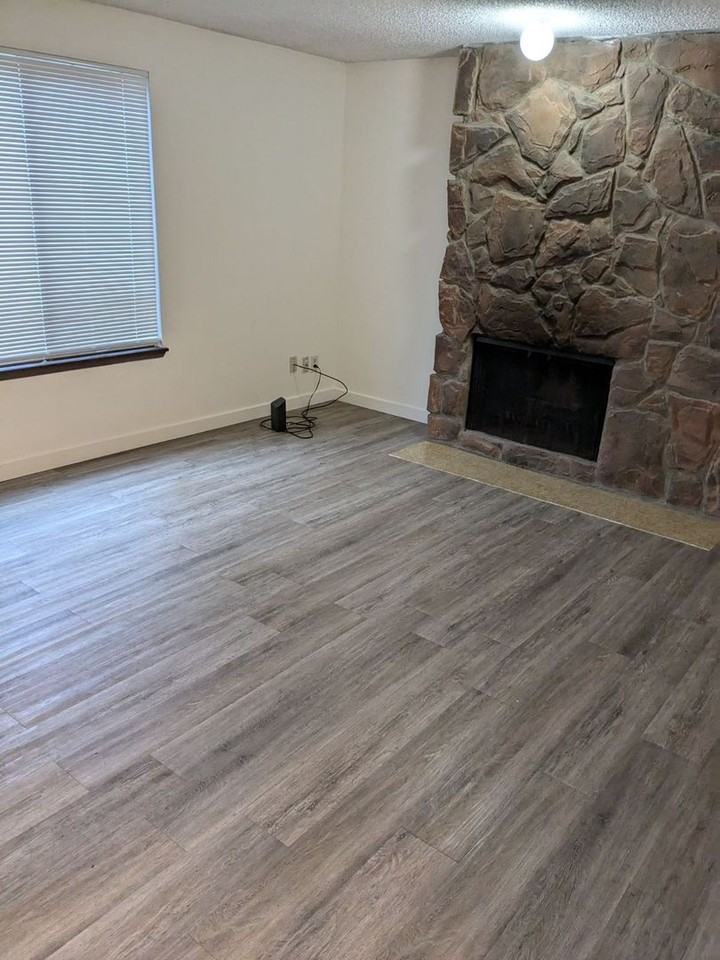 Strawberry Patch in Bellevue - Photo 4 of 44