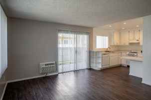 featured image of 489 S Chatham Cir