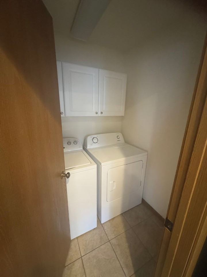 1605 Spiros Dr - Photo 6 of 11