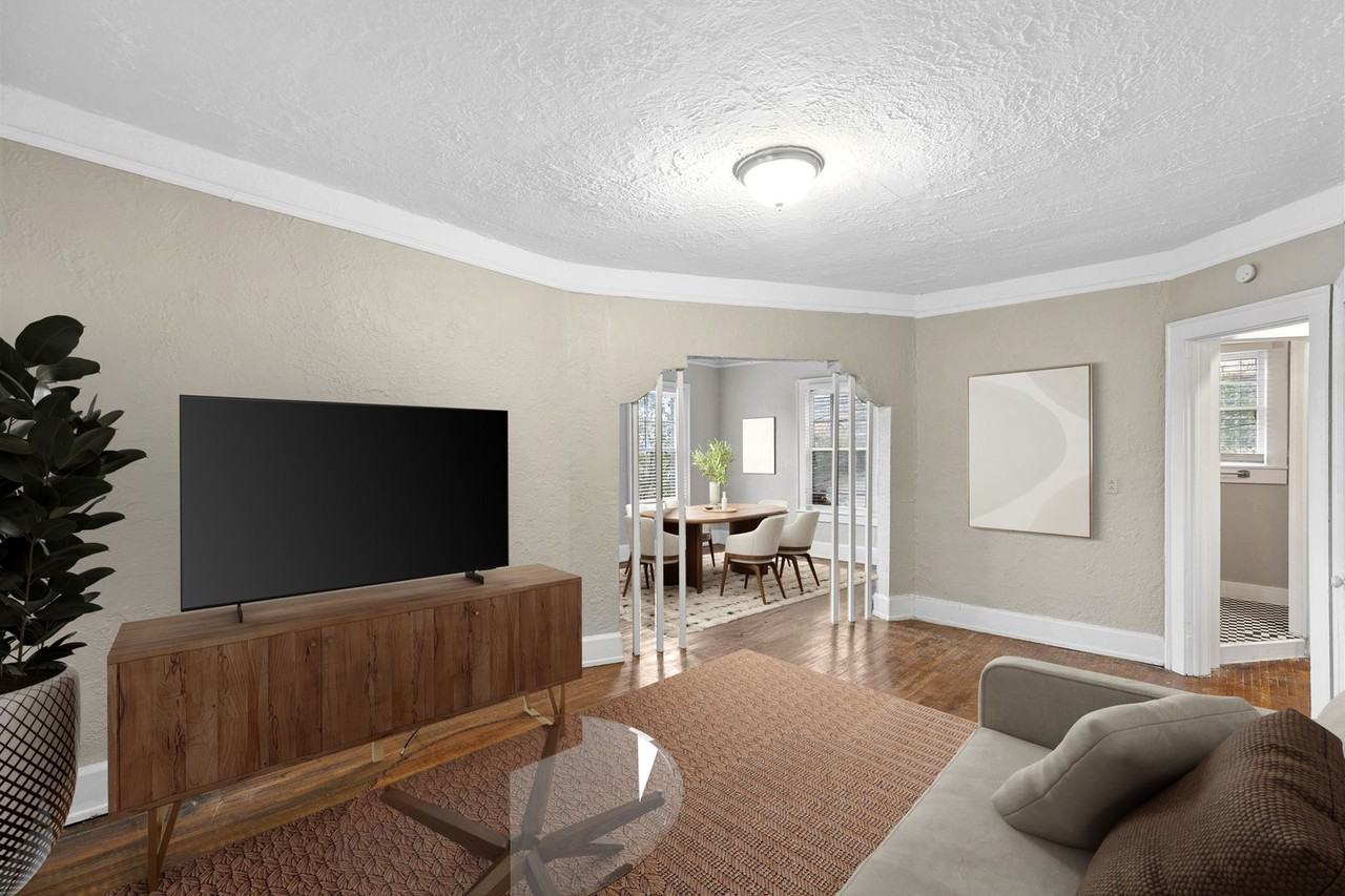 Cavalier - Photo 2 of 26